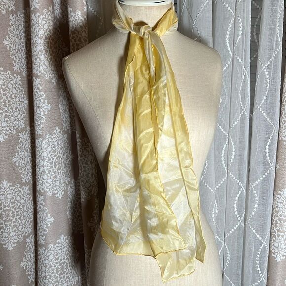 Vintage rectangle silk scarf - Picture 1 of 9